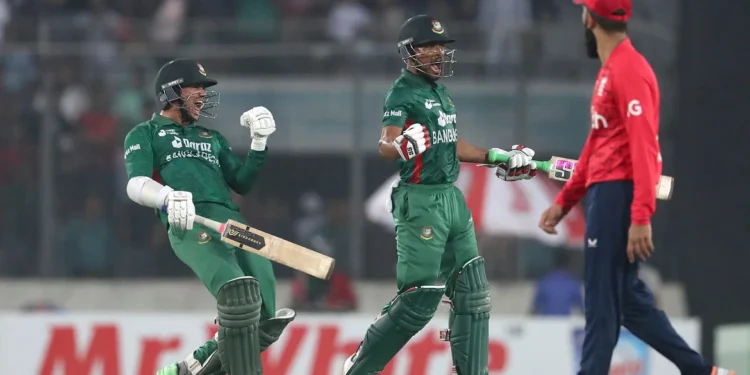 বিশ্ব চ্যাম্পিয়নদের বিপক্ষে রোমাঞ্চকর জয়ে সিরিজ বাংলাদেশের